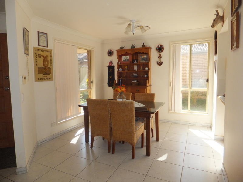 16 Seafoam Close, Varsity Lakes QLD 4227