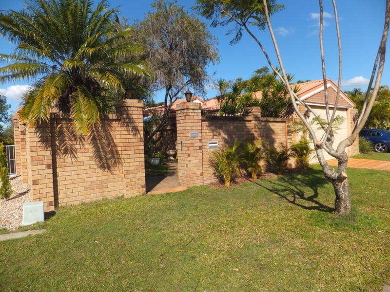 16 Seafoam Close, Varsity Lakes QLD 4227