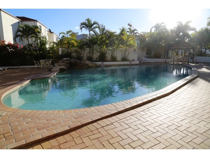 37/106 Marine Parade, Southport QLD 4215