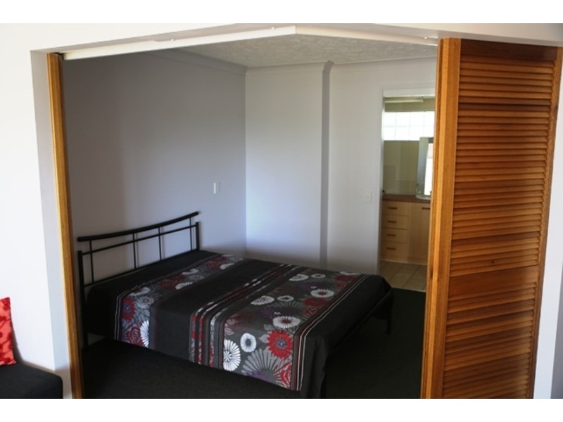 37/106 Marine Parade, Southport QLD 4215