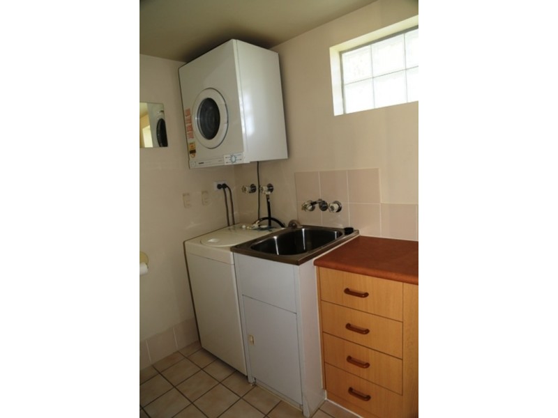 37/106 Marine Parade, Southport QLD 4215