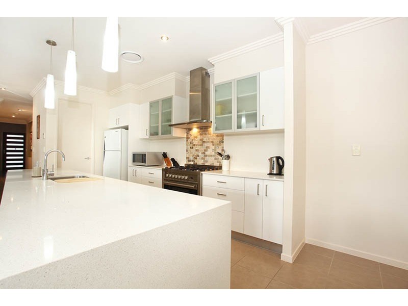 4 Grampian Court, Reedy Creek QLD 4227