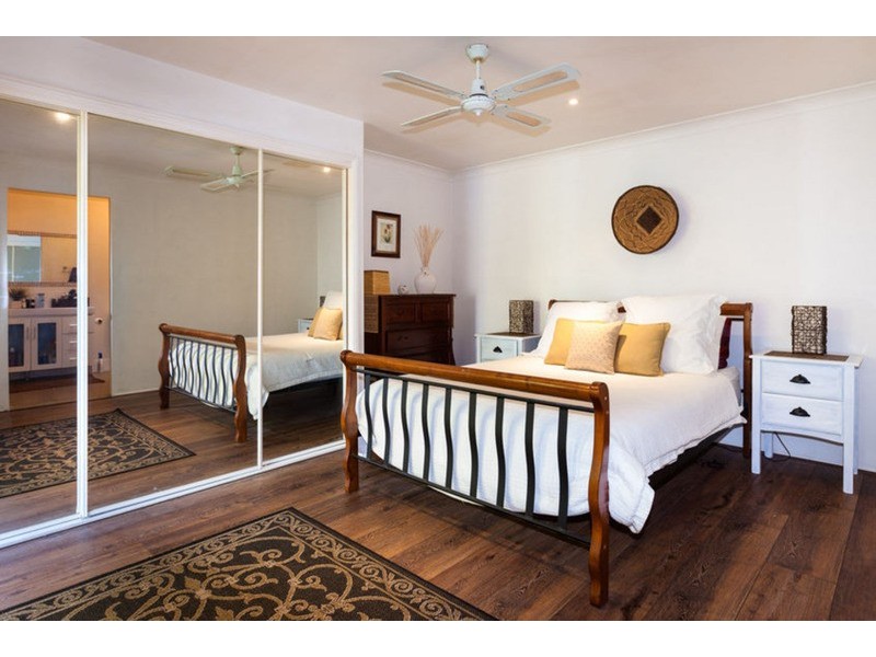 30 Seafoam Close, Varsity Lakes QLD 4227
