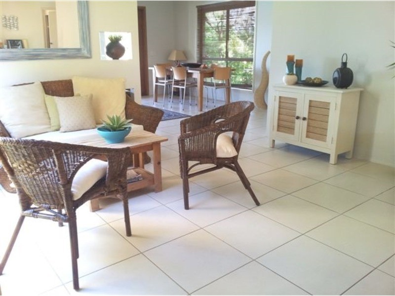 30 Seafoam Close, Varsity Lakes QLD 4227