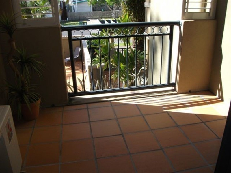 20/38 Petrel Avenue, Mermaid Beach QLD 4218