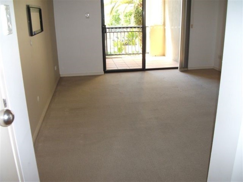 20/38 Petrel Avenue, Mermaid Beach QLD 4218