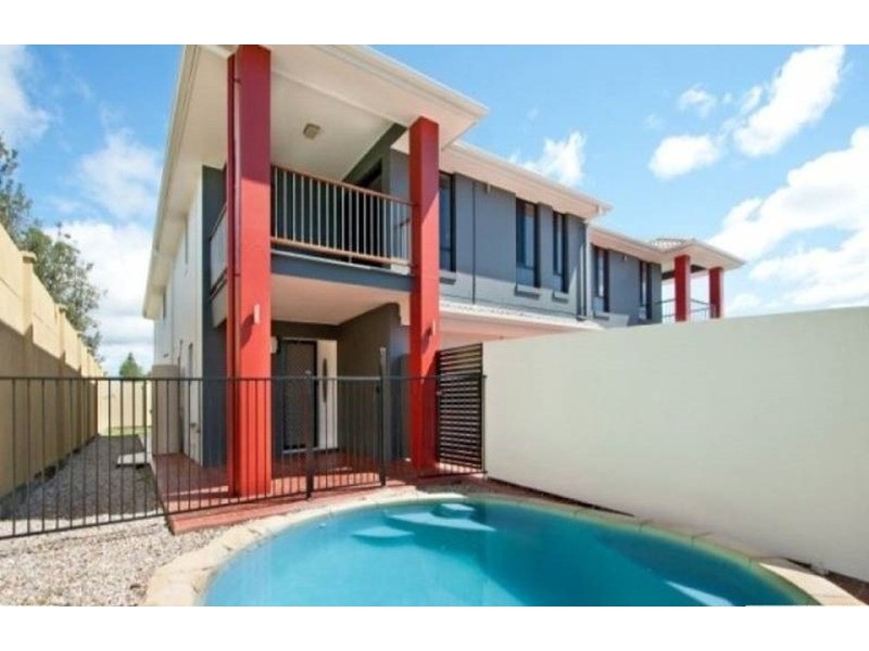 1/13 SILVERMAPLE Street, Robina QLD 4226