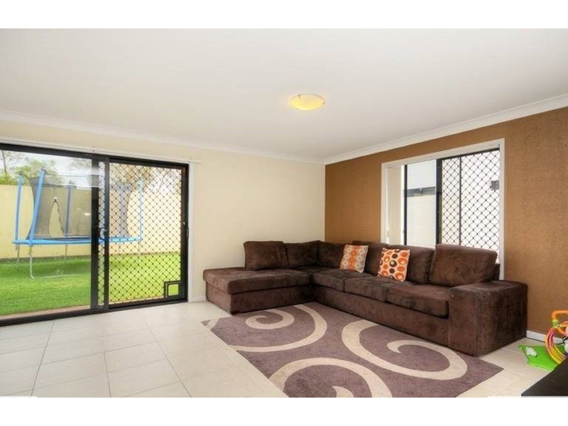 1/13 SILVERMAPLE Street, Robina QLD 4226