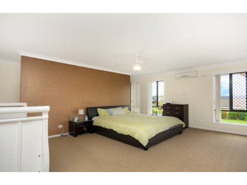 1/13 SILVERMAPLE Street, Robina QLD 4226