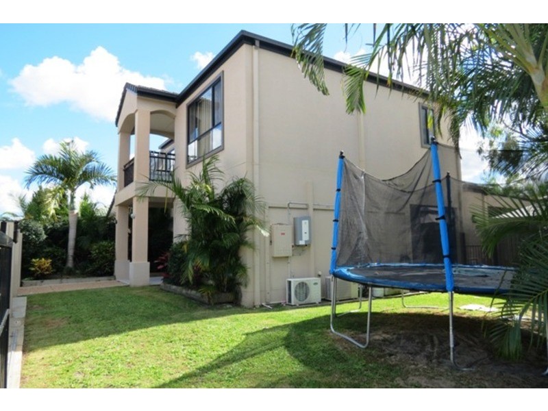3 Grenada Court, Varsity Lakes QLD 4227
