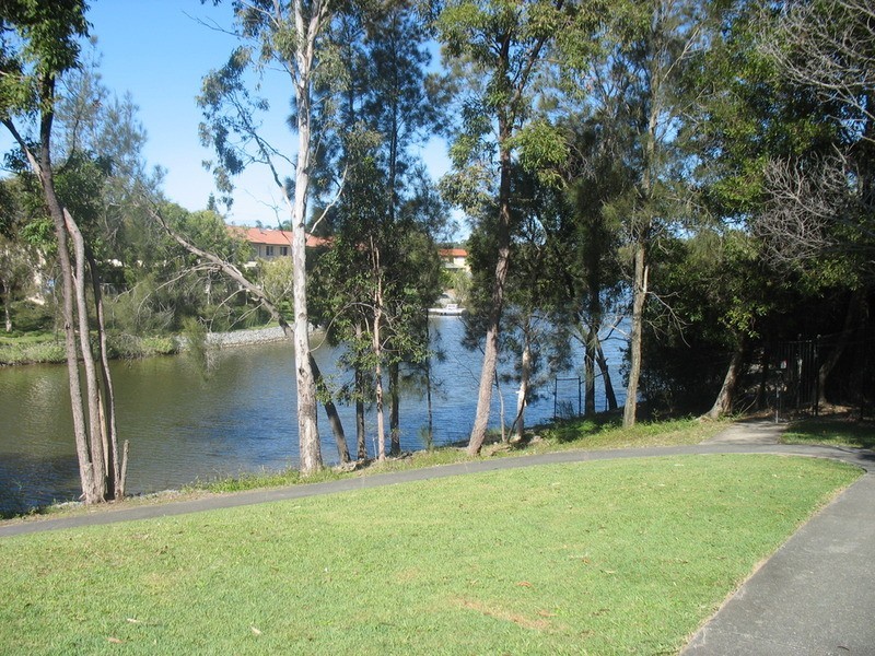 7/21 Regensberg Close, Varsity Lakes QLD 4227