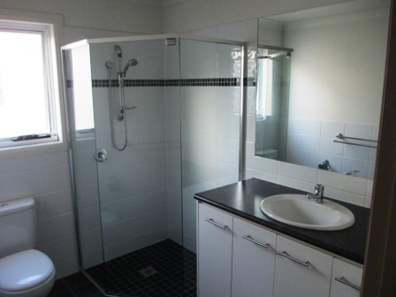 1/18 Tourangeau Crescent, Varsity Lakes QLD 4227