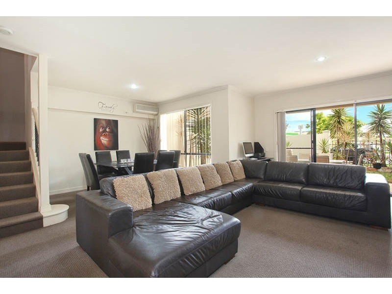 20/226 Cheltenham Drive, Robina QLD 4226