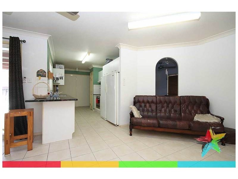 3 Finch Court, Loganlea QLD 4131