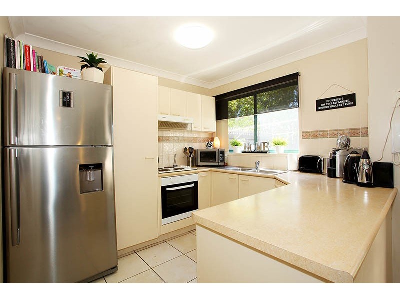 8/21 Regensberg Close, Varsity Lakes QLD 4227