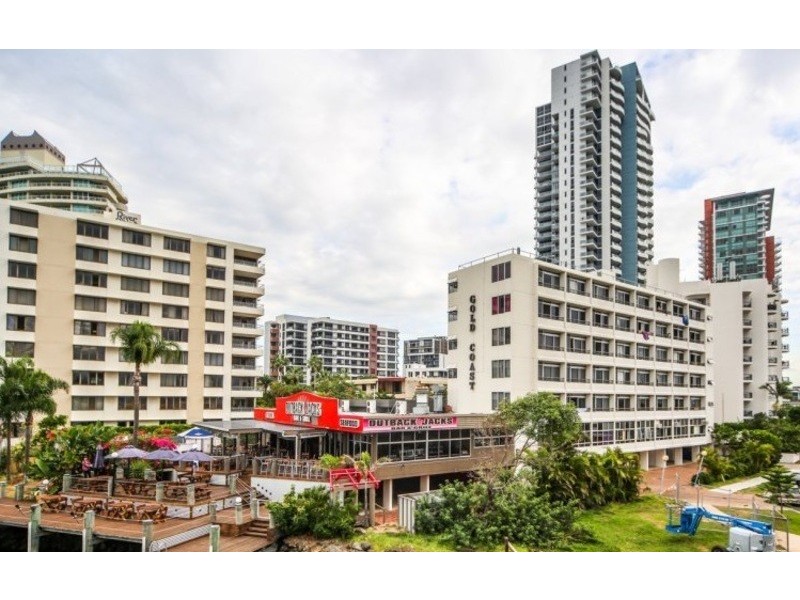 601/2 Barney  Street, Southport QLD 4215