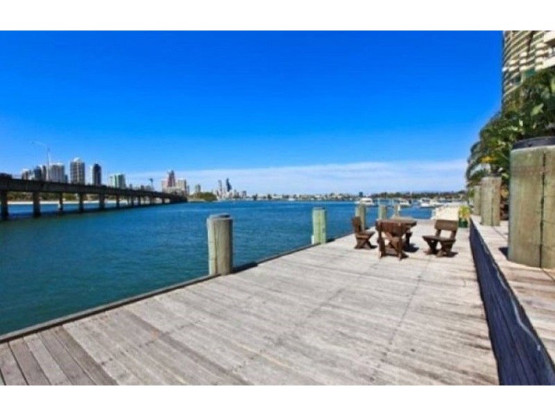 601/2 Barney  Street, Southport QLD 4215