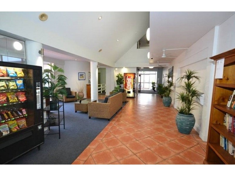 601/2 Barney  Street, Southport QLD 4215