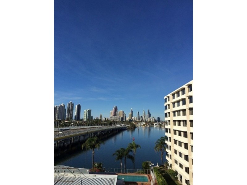 601/2 Barney  Street, Southport QLD 4215