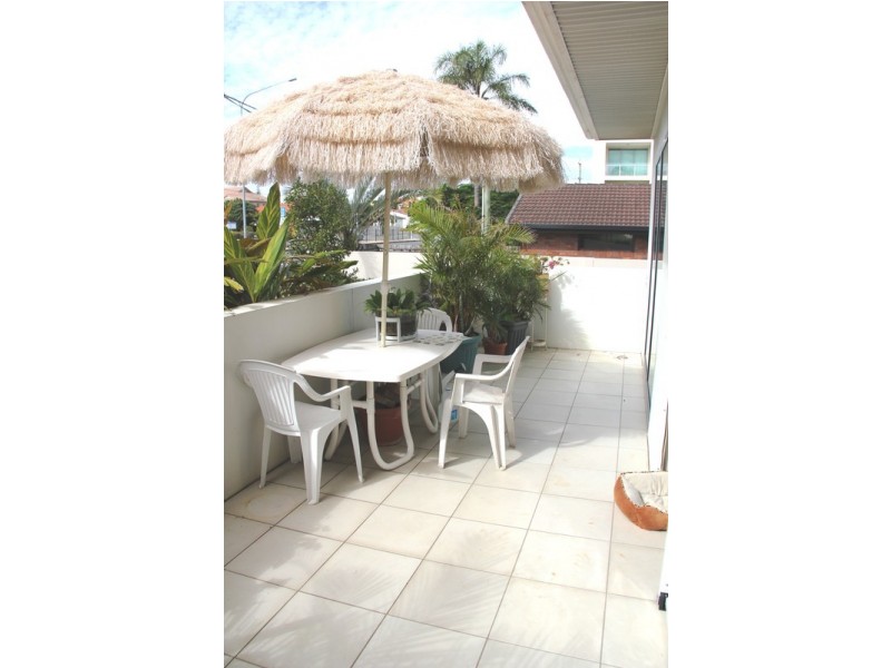 1/2312 Gold Coast Highway, Mermaid Beach QLD 4218