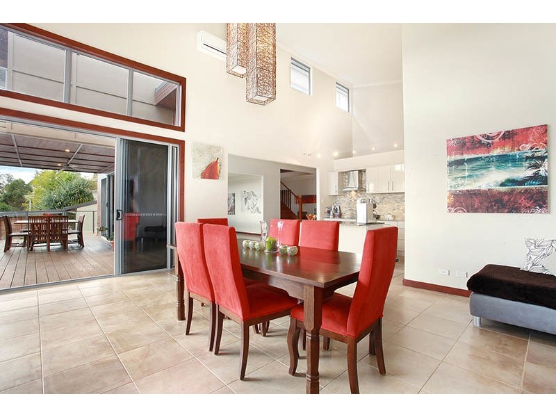 13 Barton Street, Reedy Creek QLD 4227