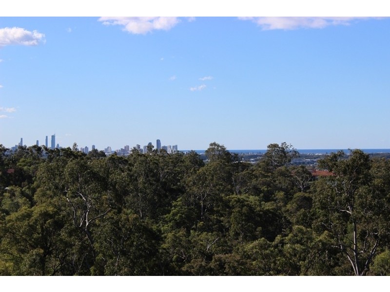 13 Barton Street, Reedy Creek QLD 4227