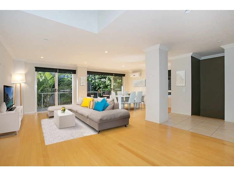 3/18 Tourangeau Crescent, Varsity Lakes QLD 4227