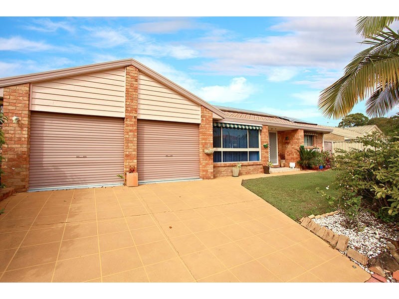 3 Macedon Close, Robina QLD 4226