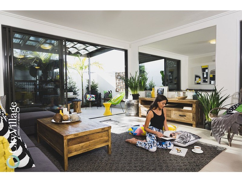 10 York Street, Robina QLD 4226