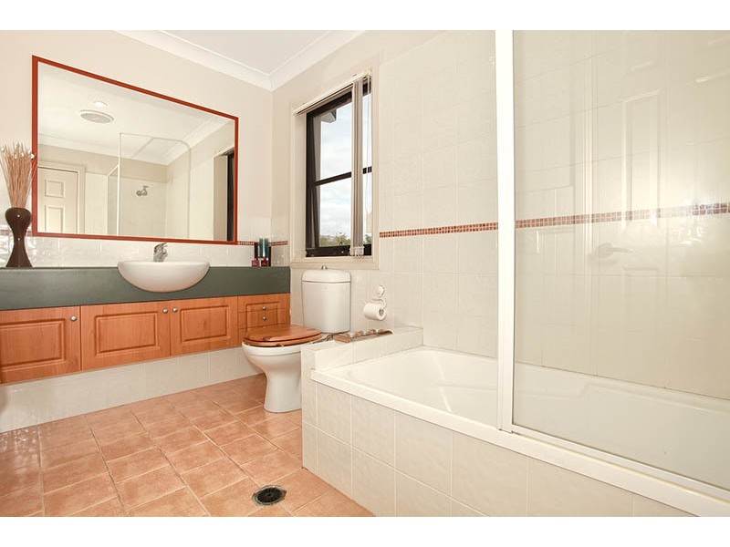 4/226 Cheltenham Drive, Robina QLD 4226