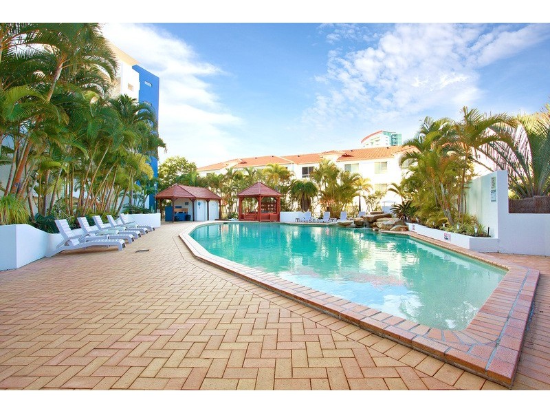 37/106 Marine Parade, Southport QLD 4215