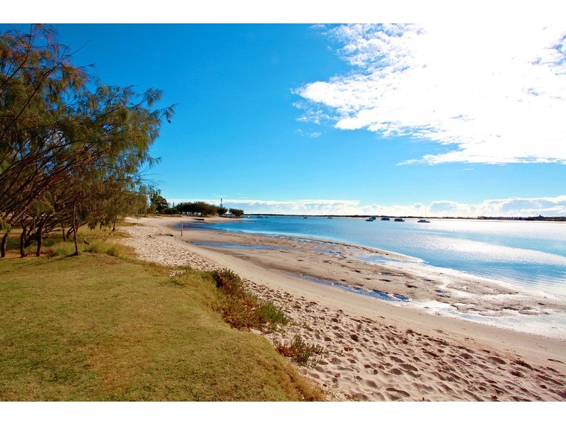 37/106 Marine Parade, Southport QLD 4215