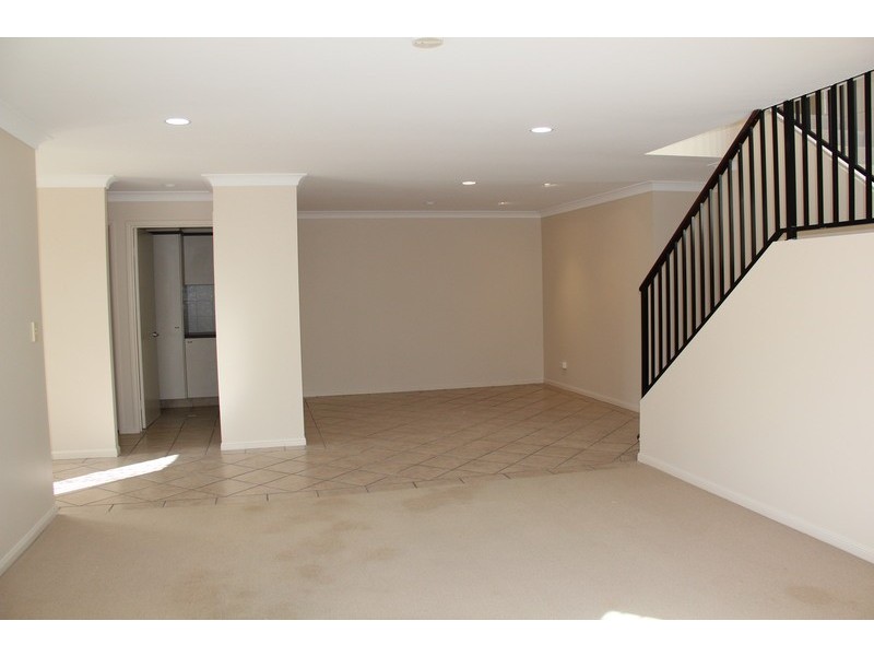 49/37 Paradise Springs  Avenue, Robina QLD 4226