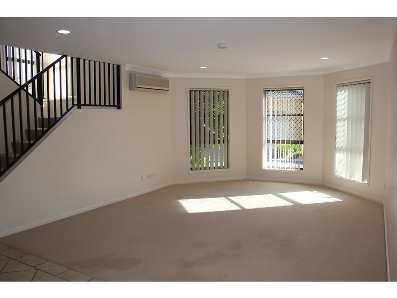 49/37 Paradise Springs  Avenue, Robina QLD 4226