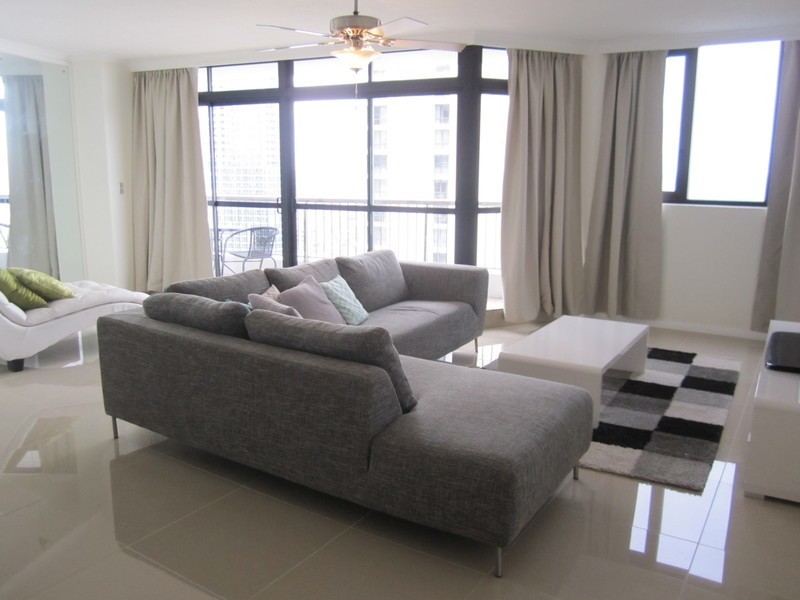 1805/9 Trickett Street, Surfers Paradise QLD 4217