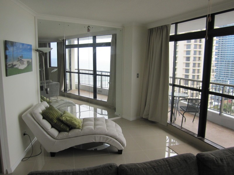 1805/9 Trickett Street, Surfers Paradise QLD 4217