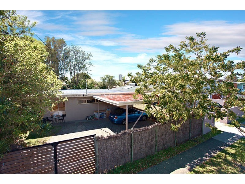 87 Tahiti Avenue, Palm Beach QLD 4221