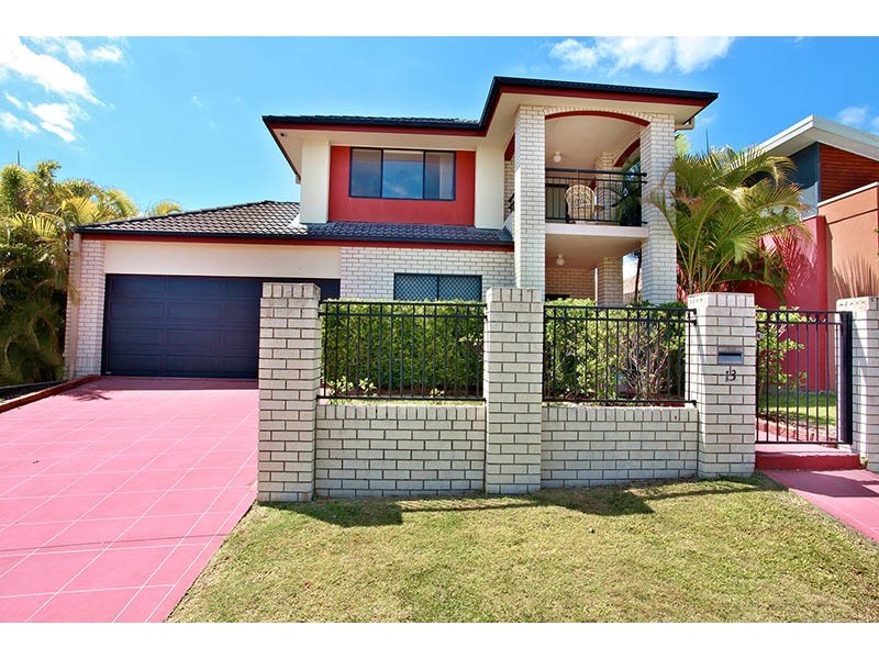 13 Saint Paul Crescent, Varsity Lakes QLD 4227