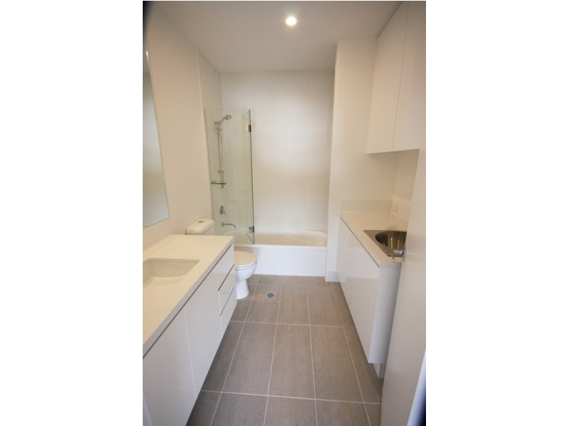 28 Parnell Boulevard, Robina QLD 4226