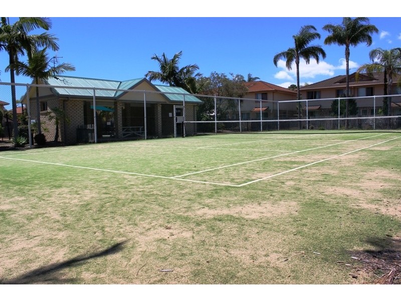 163/31 Usher Avenue, Labrador QLD 4215