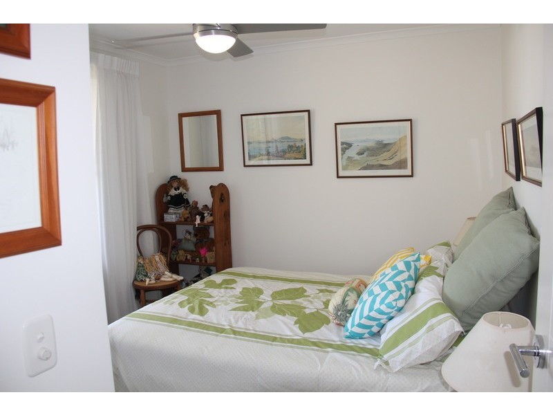 22 Fletcher Crescent, Pacific Pines QLD 4211