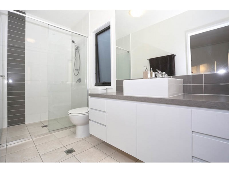 9 The Gardenway, Robina QLD 4226