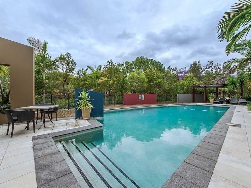 302/50 Riverwalk Avenue, Robina QLD 4226