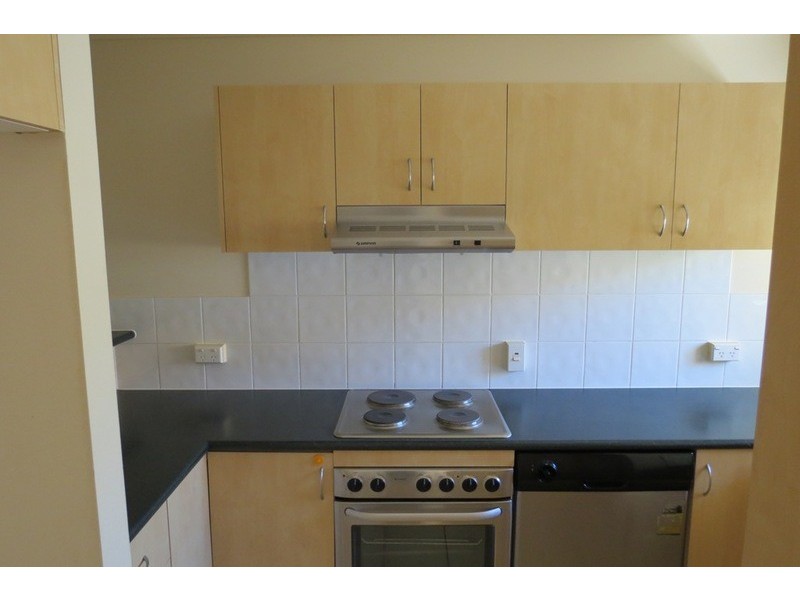 8/232 Queen Street, Southport QLD 4215