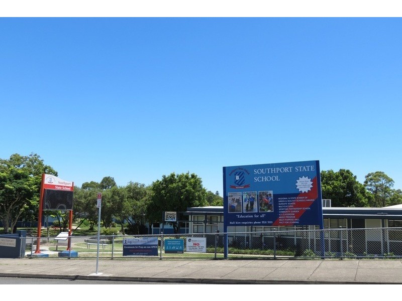 8/232 Queen Street, Southport QLD 4215