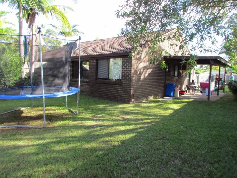 2/50 Botanical Drive, Labrador QLD 4215