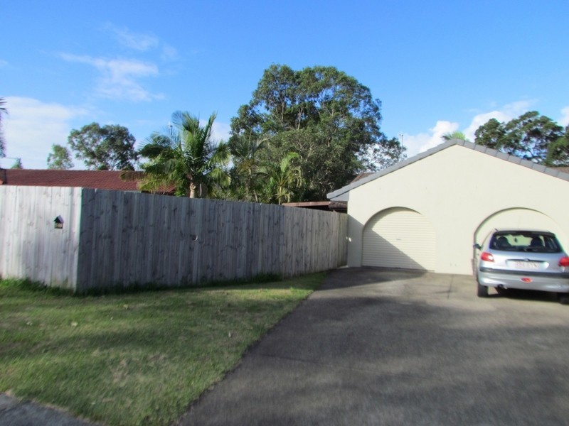 2/50 Botanical Drive, Labrador QLD 4215