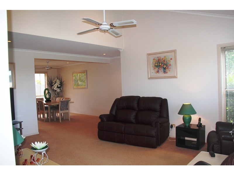 19 Lorne Court, Merrimac QLD 4226