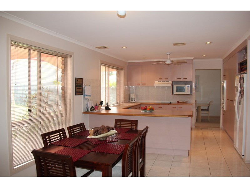 19 Lorne Court, Merrimac QLD 4226