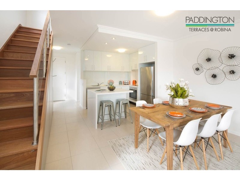 95 The Gardenway, Robina QLD 4226